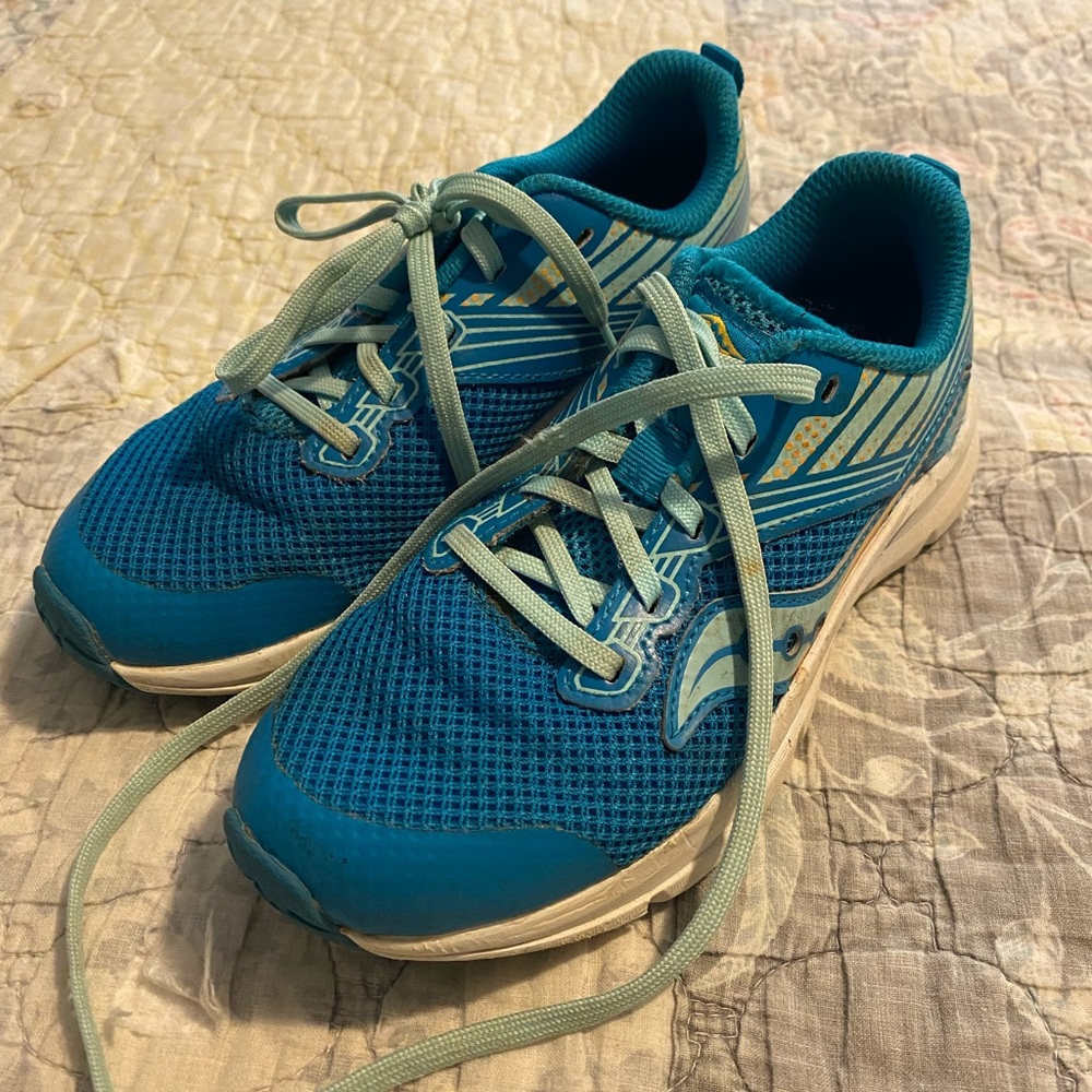 Saucony Tennis Shoes Size 1.5